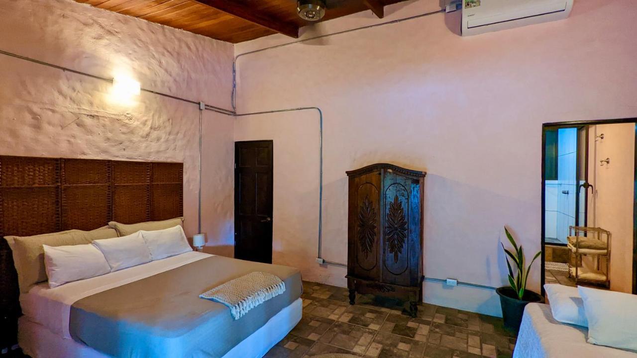 Kikazaru Beautiful Boutique Hotel With Pool (Adults Only) マヌエル・アントニオ エクステリア 写真